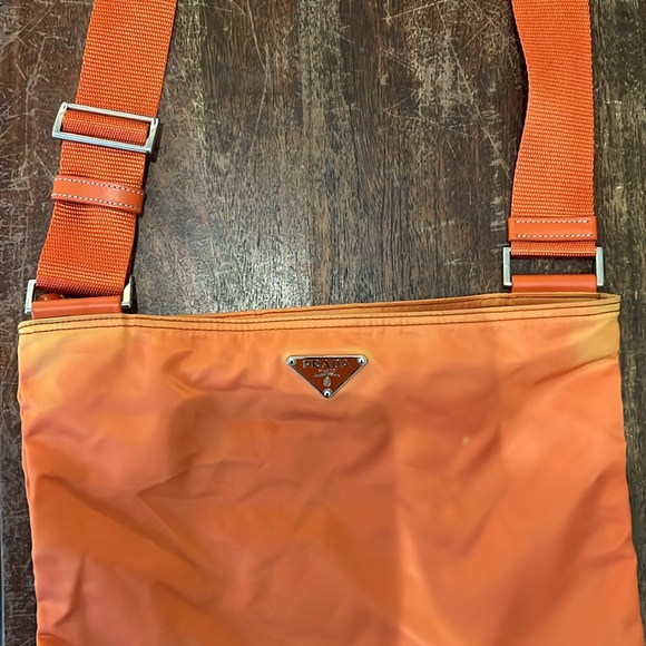 Orange fun Prada purse for summer - Picture 3 of 12
